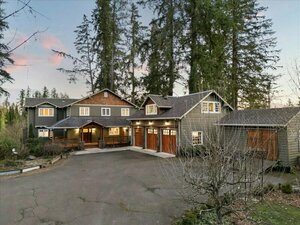 photo 1 of 11900 SW Riverview Lane, Wilsonville, OR 97070