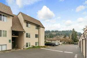 photo 1 of 200 SW FLORENCE AVE A-11 Gresham, OR 97080