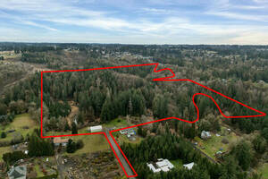 photo 1 of 17395 S Archaic Ct, Oregon City, OR 97045