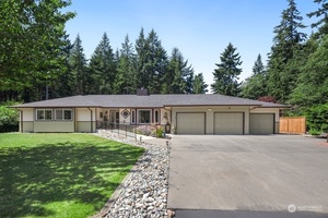 photo 1 of 550 Waynes Ridge Cir, Camano Island, WA 98282