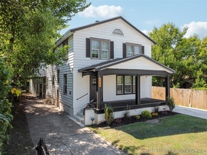 photo 1 of 526 S Gillette Ave, Tulsa, OK 74104