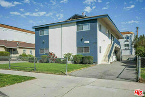 photo 1 of 2250 N Frederic St, Burbank, CA 91504