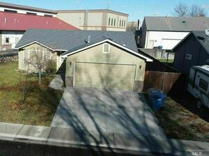 photo 1 of 9192 W Wakefield St, Garden City, ID 83714