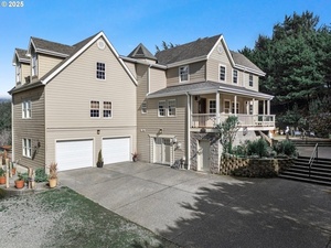photo 1 of 95161 Horizon Dr, Gold Beach, OR 97444