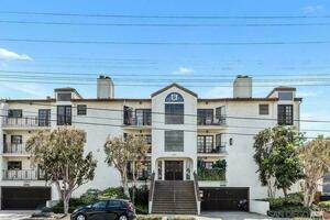 photo 1 of 1263 Robinson Ave #27, San Diego, CA 92103