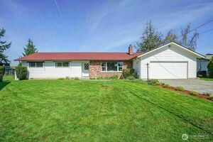 photo 1 of 218 NW 9th Street, Battle Ground, WA 98604