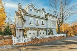 photo 1 of 10 Risley Rd, Marblehead, MA 01945