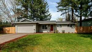 photo 1 of 14861 S Greentree Drive, Oregon City, OR 97045