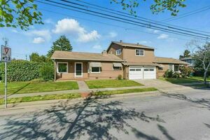 photo 1 of 1001 S Grant St, San Mateo, CA 94402
