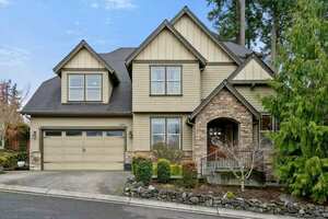 photo 1 of 15475 SW Brighton Way, Beaverton, OR 97007