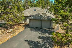 photo 1 of 18144 Maury Mountain Lane, Sunriver, OR 97707