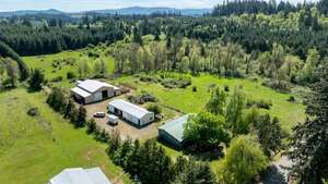 photo 1 of 24170 S Brockway Rd, Oregon City, OR 97045