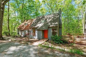 photo 1 of 158 Poplar St #A, Chapel Hill, NC 27516