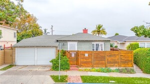 photo 1 of 717 Ultimo Ave, Long Beach, CA 90804