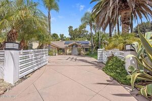 photo 1 of 1683 Hauser Cir, Thousand Oaks, CA 91362