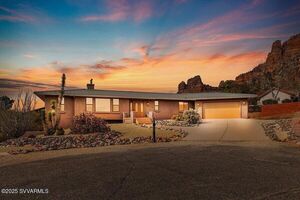 photo 1 of 125 Sycamore St, Sedona, AZ 86351