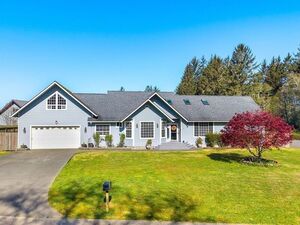 photo 1 of 275 Lakeside Loop, Crescent City, CA 95531