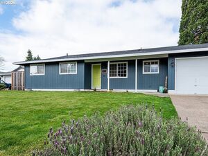 photo 1 of 247 NE 30th Ave, Hillsboro, OR 97124