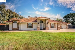 photo 1 of 36357 Marciel Ave, Madera, CA 93636