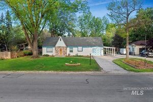 photo 1 of 3717 N Sycamore Dr, Boise, ID 83703