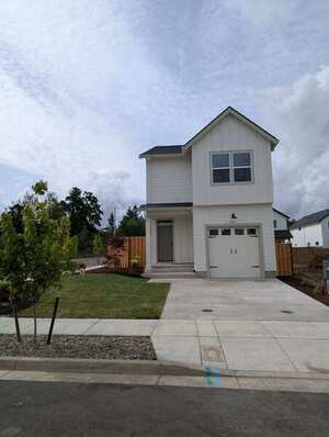 photo 1 of 841 Chestnut Way, Silverton, OR 97381
