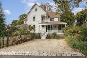 photo 1 of 4 Ballast Ln, Marblehead, MA 01945