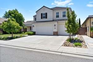 photo 1 of 680 S Meridian Ave, Madera, CA 93636