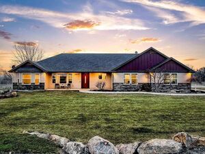 photo 1 of 28091 Harvey Rd, Caldwell, ID 83607