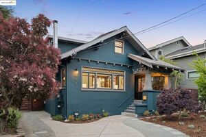 photo 1 of 438 66th St, Oakland, CA 94609