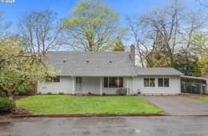 photo 1 of 806 NE 123rd Ave, Vancouver, WA 98684