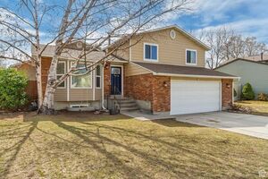 photo 1 of 817 W  Lucky Clover Ln, Murray, UT 84123