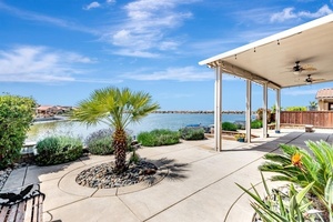 photo 1 of 1587 Como Dr, Manteca, CA 95337