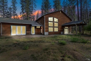 photo 1 of 9925 Oro Fino Rd, Fort Jones, CA 96032