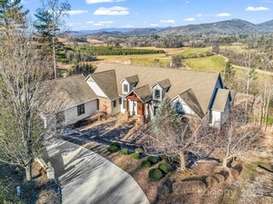 photo 1 of 143 Lindsley Ct, Hendersonville, NC 28792
