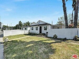 photo 1 of 6036 Lindley Ave, Encino, CA 91316
