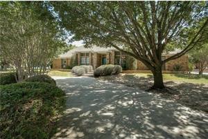 photo 1 of 308 N Broadway Rd, Azle, TX 76020