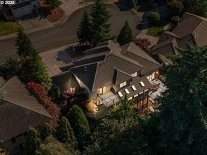 photo 1 of 2711 NW 28th Cir, Camas, WA 98607