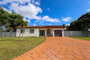 photo 1 of 20761 SW 132nd Ct, Miami, FL 33177