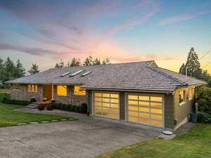 photo 1 of 9991 SE 97th Ave, Happy Valley, OR 97086