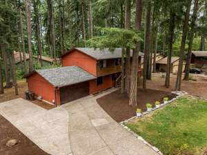 photo 1 of 15135 S Greentree Drive, Oregon City, Oregon 97045