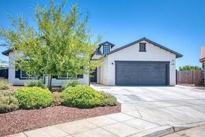 photo 1 of 1383 Pompei St, Madera, CA 93637