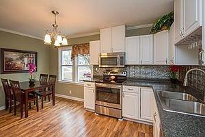 photo 1 of 3900 15th St, Des Moines, IA 50313