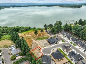 photo 1 of 6704 NW 26th Court, Vancouver, WA 98665