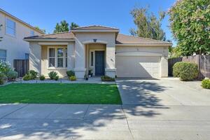 photo 1 of 2731 Unity Pointe Ave, Sacramento, CA 95833