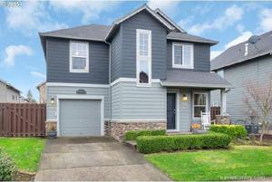 photo 1 of 965 NW 2nd Ave, Canby, OR 97013