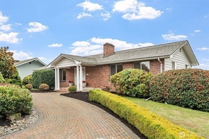 photo 1 of 1509 123rd Ave SE, Bellevue, WA 98005
