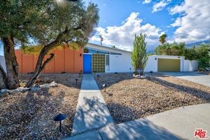 photo 1 of 859 E  Grace Cir, Palm Springs, CA 92262