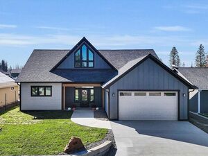 photo 1 of 520 S Stanley St, Medical Lake, WA 99022