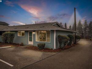 photo 1 of 13647 Gaffney Ln # 10, Oregon City, OR 97045