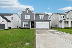 photo 1 of 3703 Shady Forest Dr, Murfreesboro, TN 37128